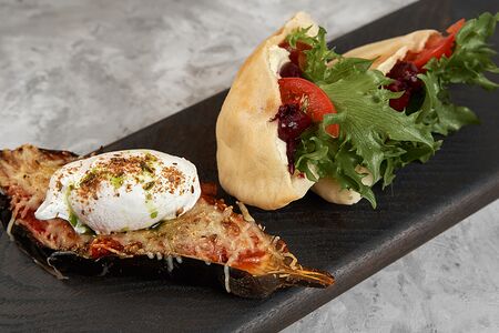 Шакшука в баклажане