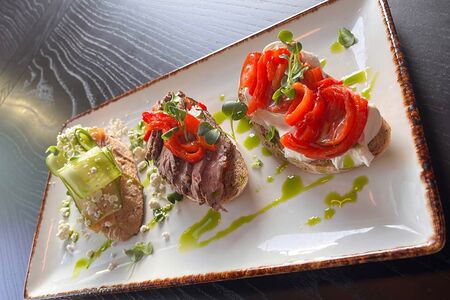 Трио из брускетт