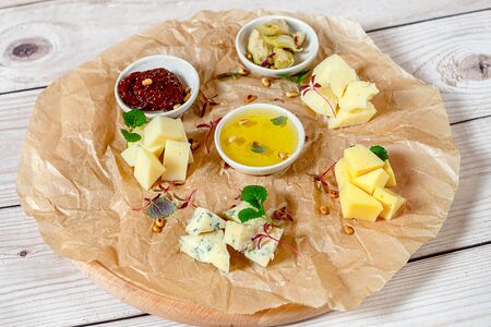 Сырное плато с домашним медом