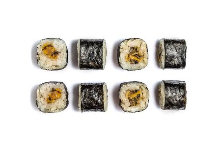 Ролл с мидиями