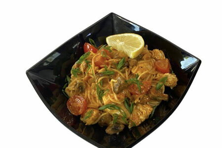 Вок Том ям с курицей