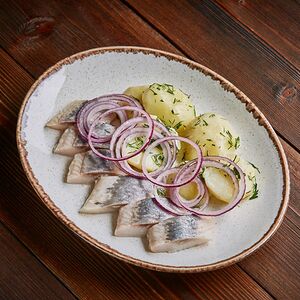 Сельдь с картофелем