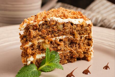 Морковный торт