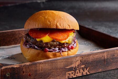 Бургер с олениной