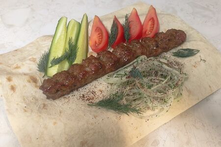 Люля-кебаб из телятины с сыром и грибами