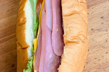 Сэндвич с ветчиной