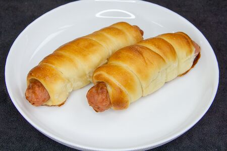 Сосиска в тесте