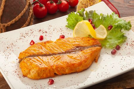 Филе семги на углях