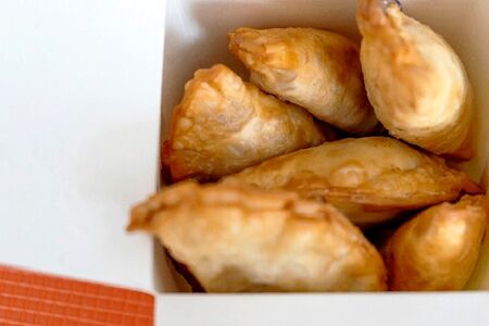 Мини-чебуреки Банан-шоколад