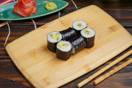 Мини-ролл с авокадо