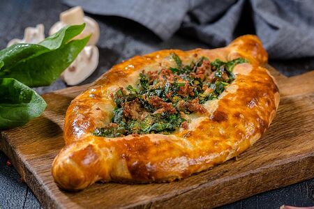 Хачапури по-аджарски с мясом