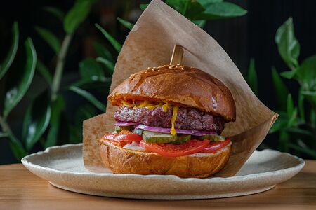 Острый бургер с перцем