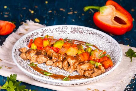 Индейка под соусом порто