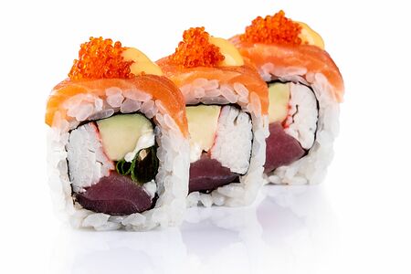 Ролл Лосось спайси-манго