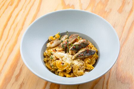 Кресте ди галло с дорадо по-средиземноморски