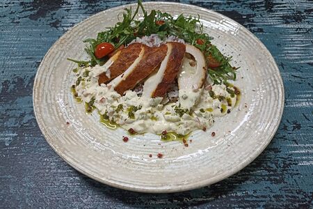 Куриное филе с сыром дорблю