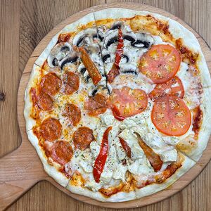 Четыре сезона, пицца на толстом тесте