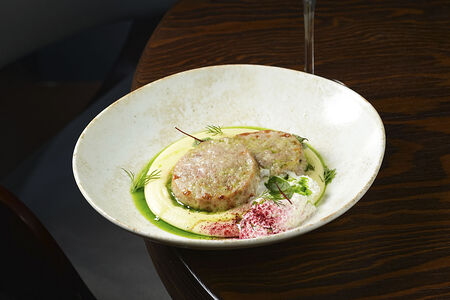 Котлеты из цыпленка с сыром и картофельным кремом