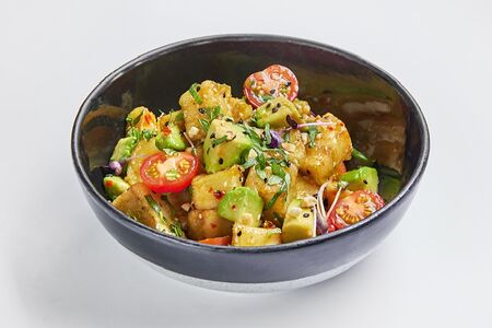 Салат с хрустящими баклажанами