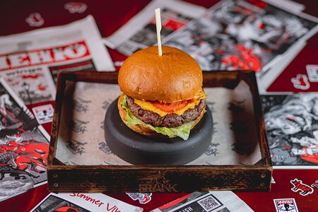 Чизбургер с мраморной говядиной