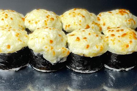 Якудза Лосось-моцарелла