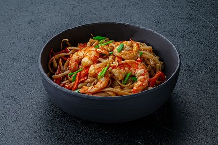 Удон с тигровой креветкой