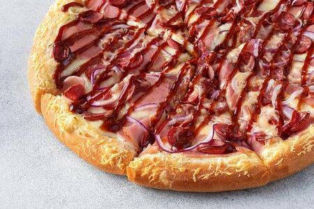 Пицца Мясная Барбекю на толстом с сыром