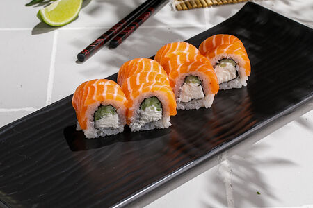 Сливочный ролл с лососем