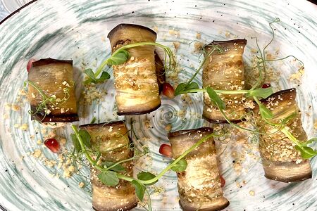 Рулетики из баклажанов