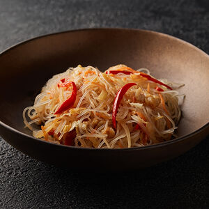 Стеклянная лапша с курицей и креветками