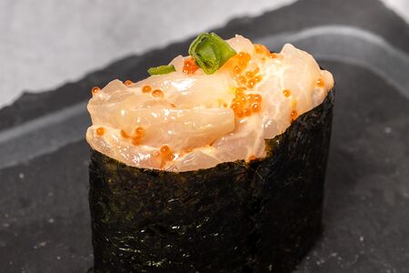 Гребешок с тобико