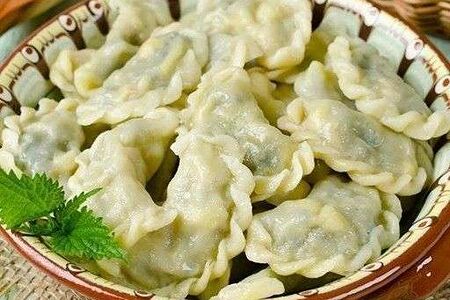 Вареники с курицей, грибами и сыром