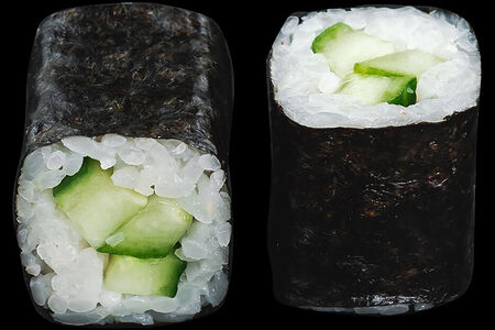 Мини ролл с огурцом