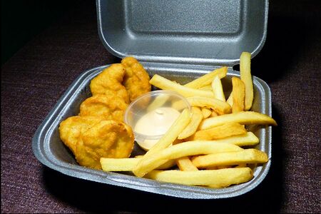 Комбо наггетсы и картофель фри