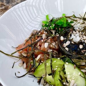 Поке с лососем