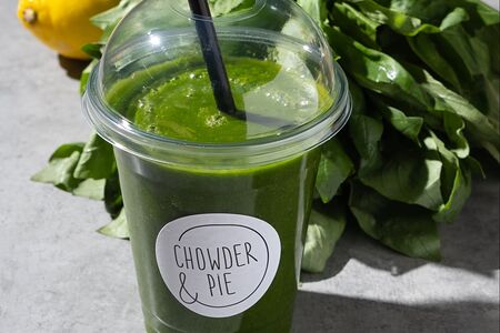 Смузи манго-шпинат-базилик