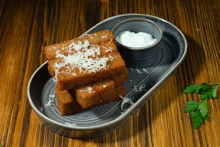 Чесночные гренки