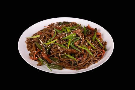 Соба с говядиной в соусе терияки