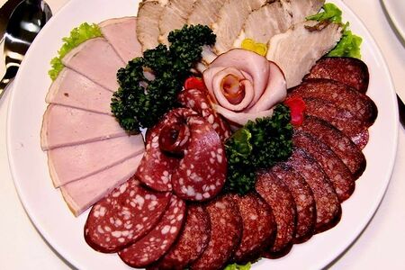 Мясная тарелка