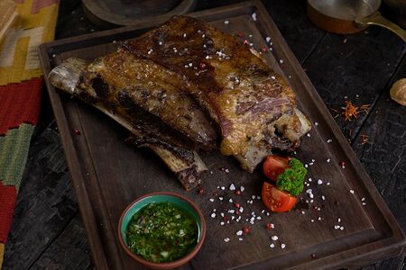 Томленые говяжьи ребра