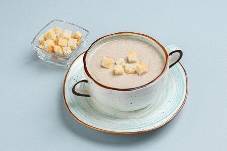 Крем-суп с шампиньонами