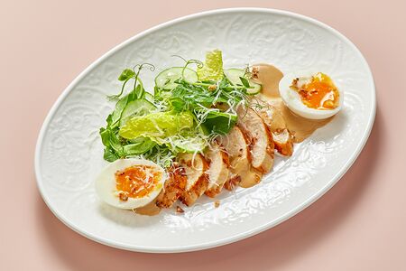 Салат Цезарь с цыпленком или креветкой  