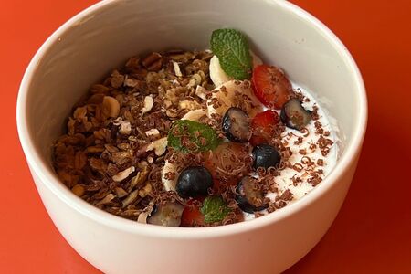 Боул с гранолой