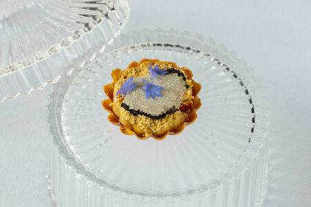 Трюфельный камамбер с печеным персиком