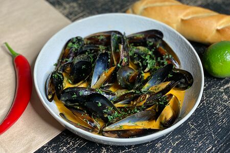 Мидии в соусе том ям
