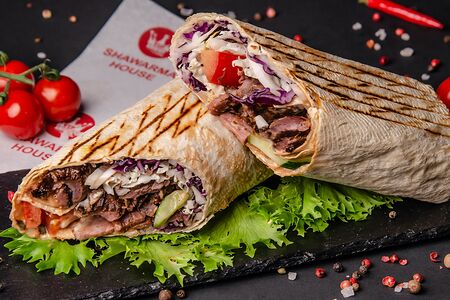 Шаварма с говядиной в лаваше