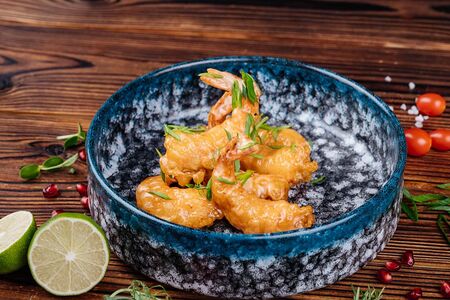 Креветки с соусом динамит