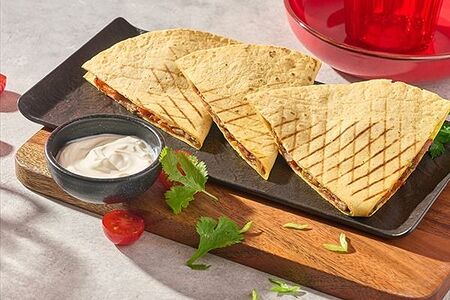 Кесадилья с беконом