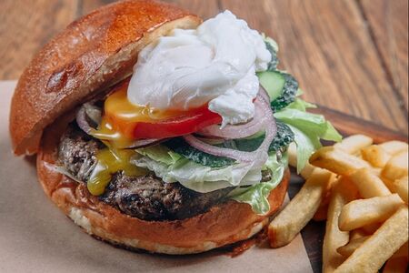 Классический бургер из говядины