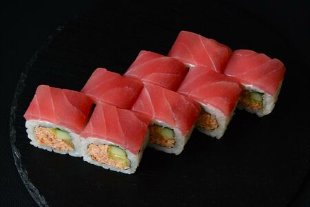 Острый Тунец с Крабом